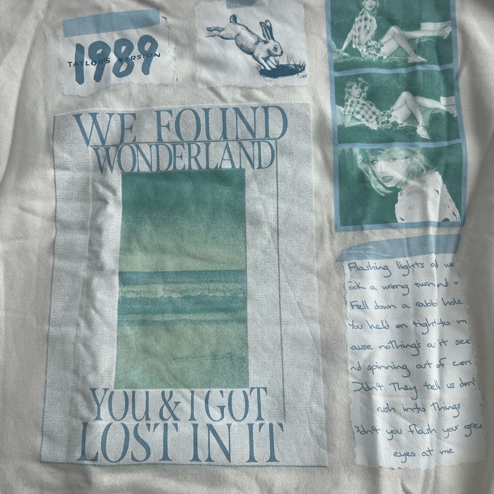 Taylor Swift 1989 Wonderland Quarter Zip